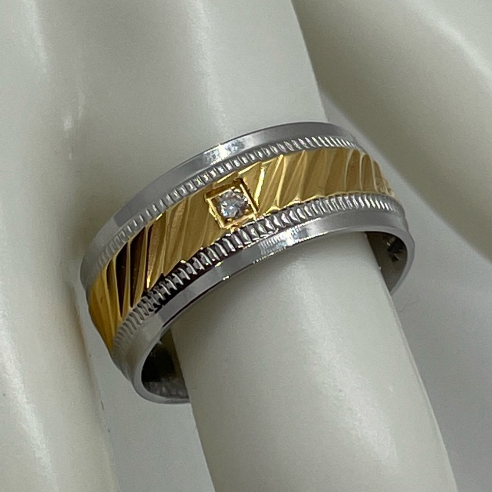 NWOT Men’s Edforce Gold Silver CZ Stainless Steel Ring
